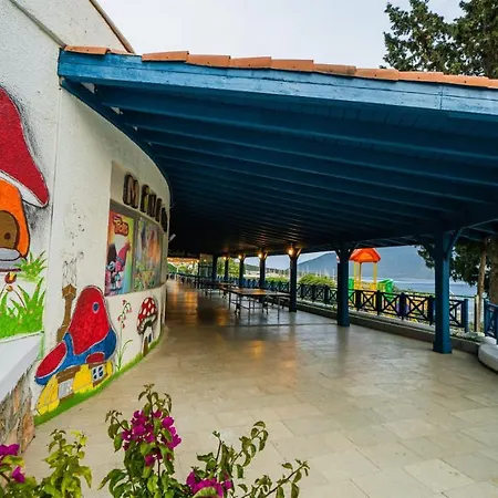 호텔 보드룸 홀리데이 리조트&스파 Bodrum