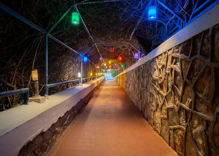 & Ξενοδοχείο