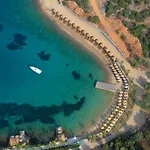 & Ξενοδοχείο 5*
