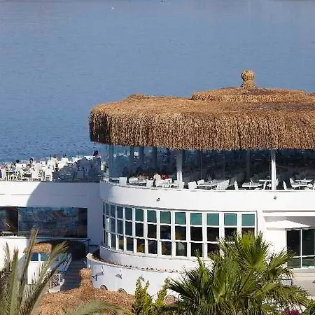 & Hotel 5*