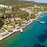& Ξενοδοχείο